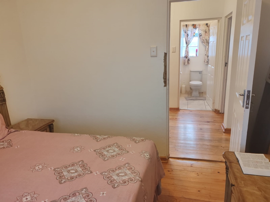 3 Bedroom Property for Sale in Van Riebeeck Hoogte Eastern Cape